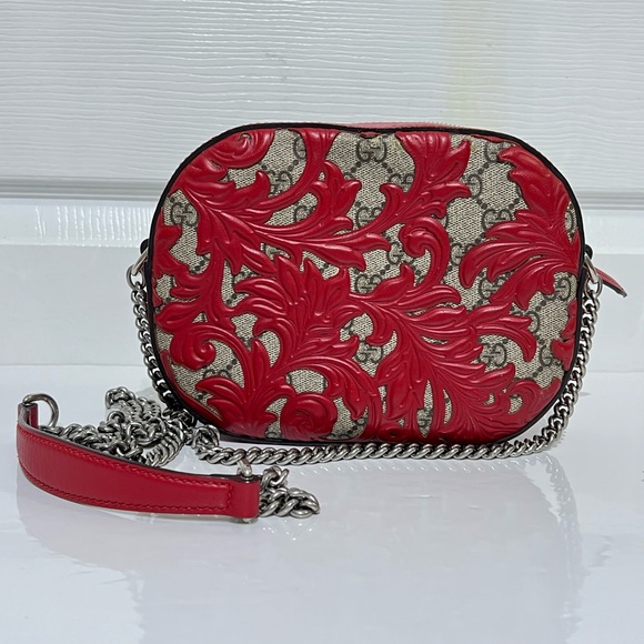 Gucci Arabesque Small Camera Bag / Red - Picture 4 of 15